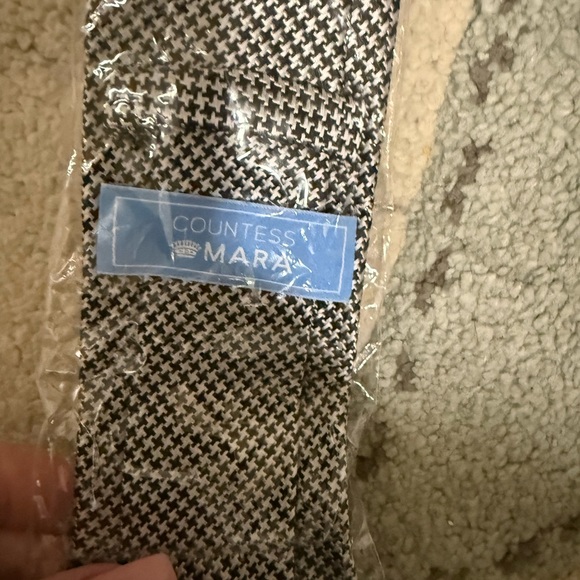 Stylish Men's Tie Set - Black, Blue, Navy, Yellow - Picture 3 of 6